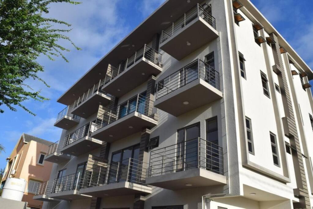 Westside Holidays Flic En Flac Beach Ngoại thất bức ảnh
